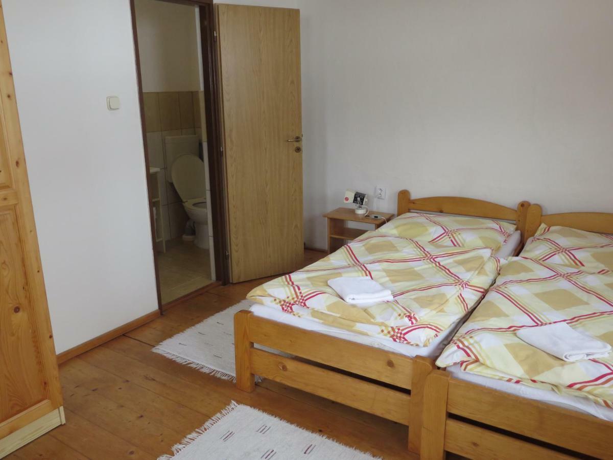 Zubrovica Guest House Telgárt Eksteriør bilde